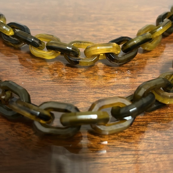 J Crew Tortoise Black Grosgrain Ribbon Necklace - Picture 3 of 8